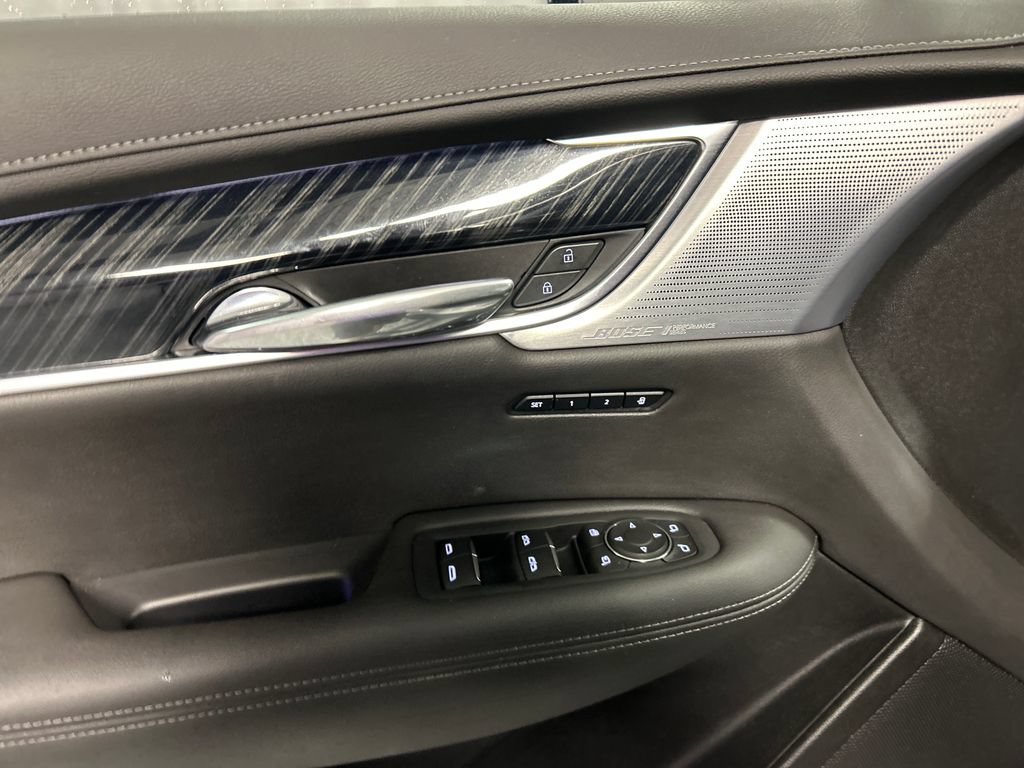 Used 2024 Cadillac XT6 Premium Luxury AWD/4WD image 14