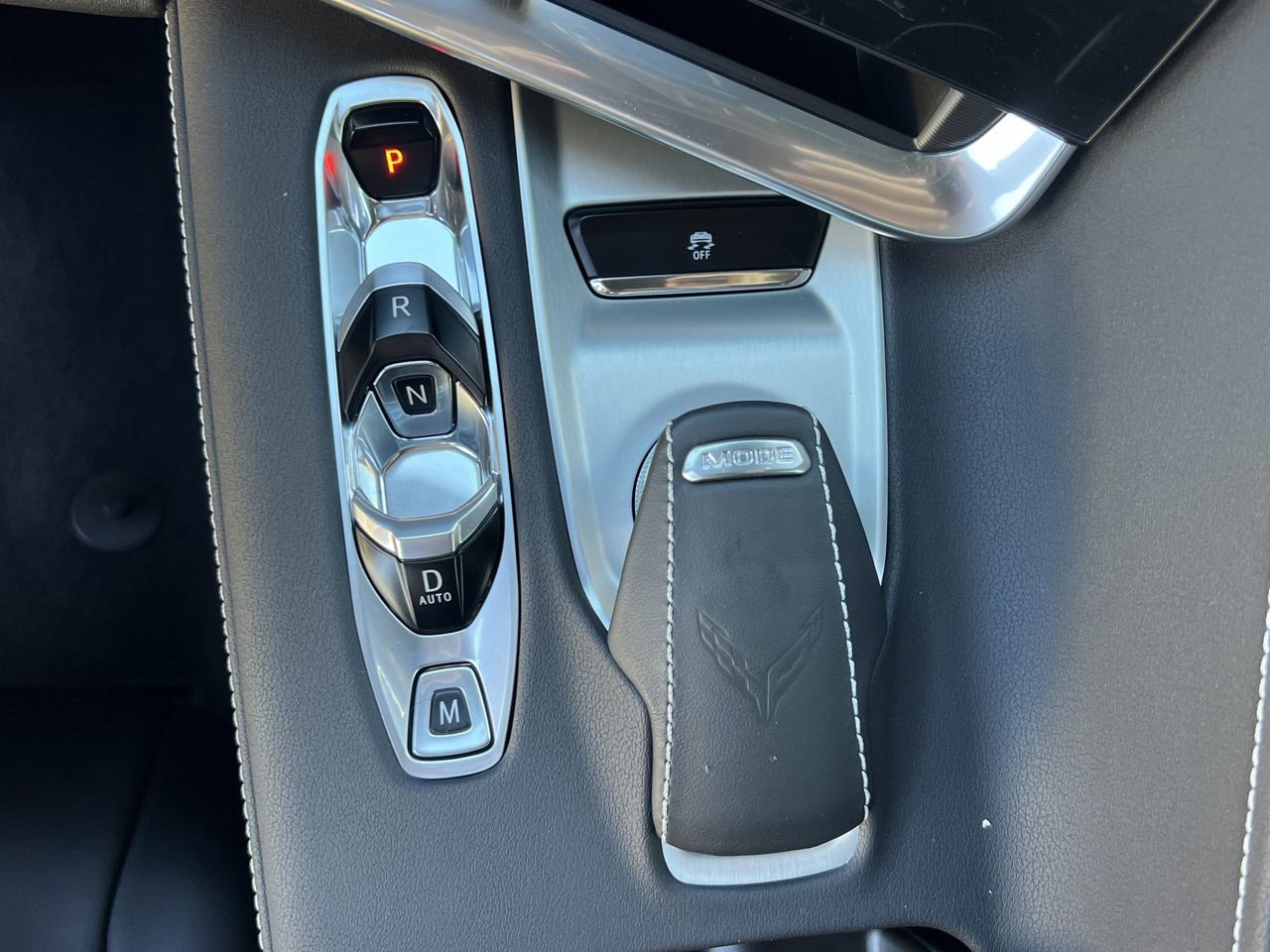 Used 2024 Chevrolet Corvette Stingray Coupe w/ Z51 Performance Package image 19