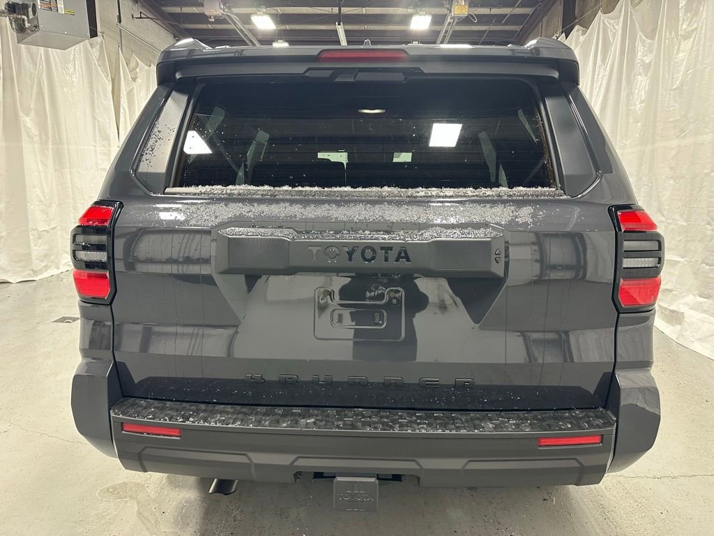 Used 2025 Toyota 4Runner SR5 image 6