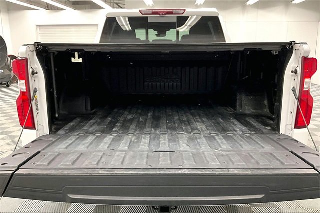 Used 2023 Chevrolet Silverado 1500 High Country w/ High Country Premium Package image 31