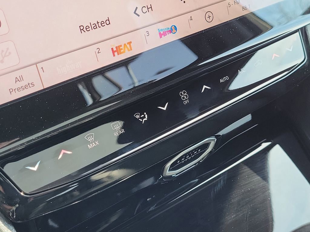 New 2026 Jeep Grand Cherokee Altitude image 25