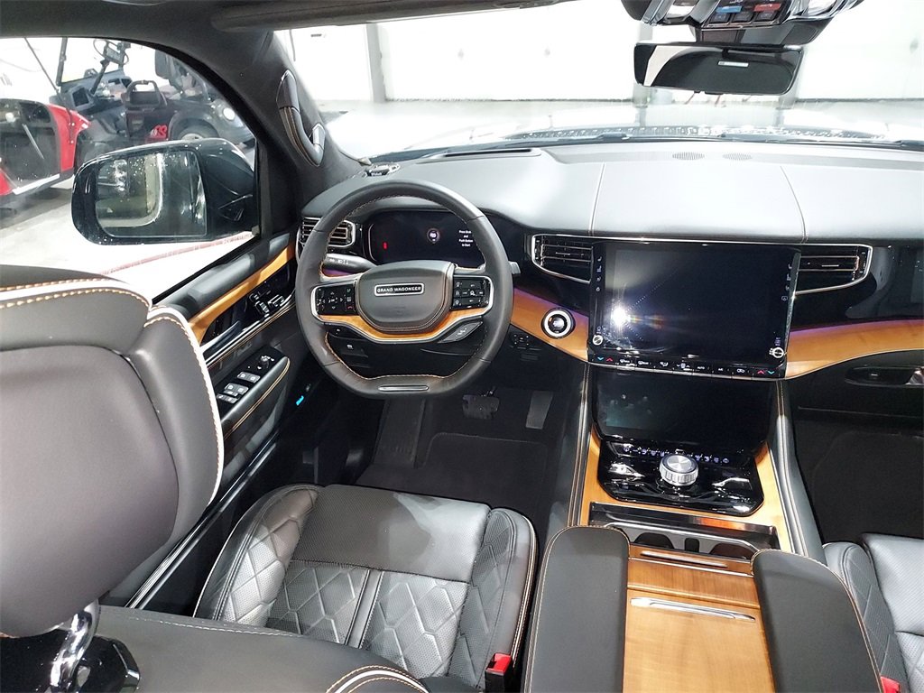 New 2024 Jeep Grand Wagoneer L Series III w/ HD Trailer Tow Package image 15