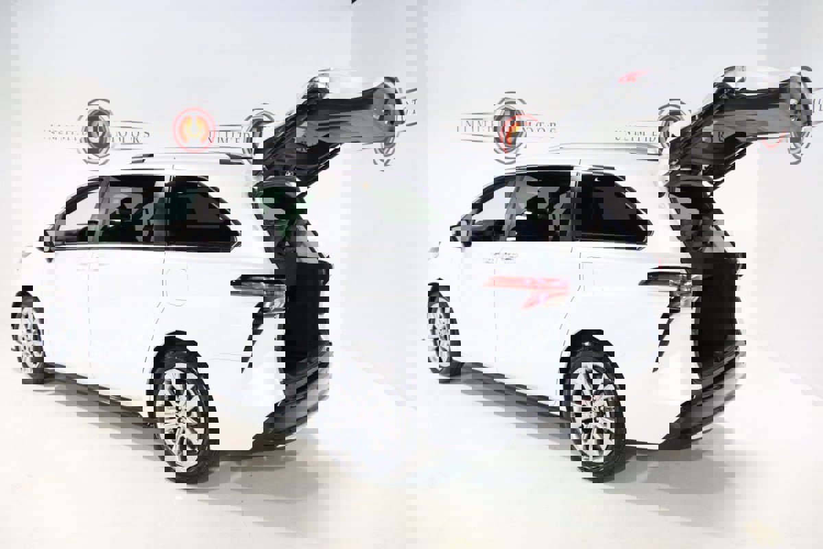 Used 2022 Toyota Sienna Platinum image 28