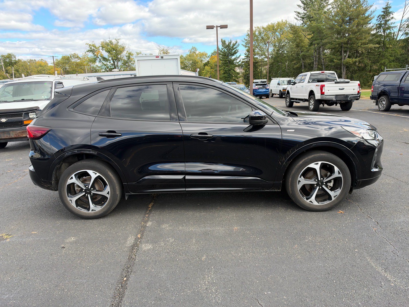 Used 2024 Ford Escape ST-Line Select w/ Tech Pack #2 AWD/4WD image 4