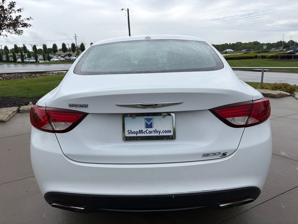 Used 2016 Chrysler 200 S FWD image 12