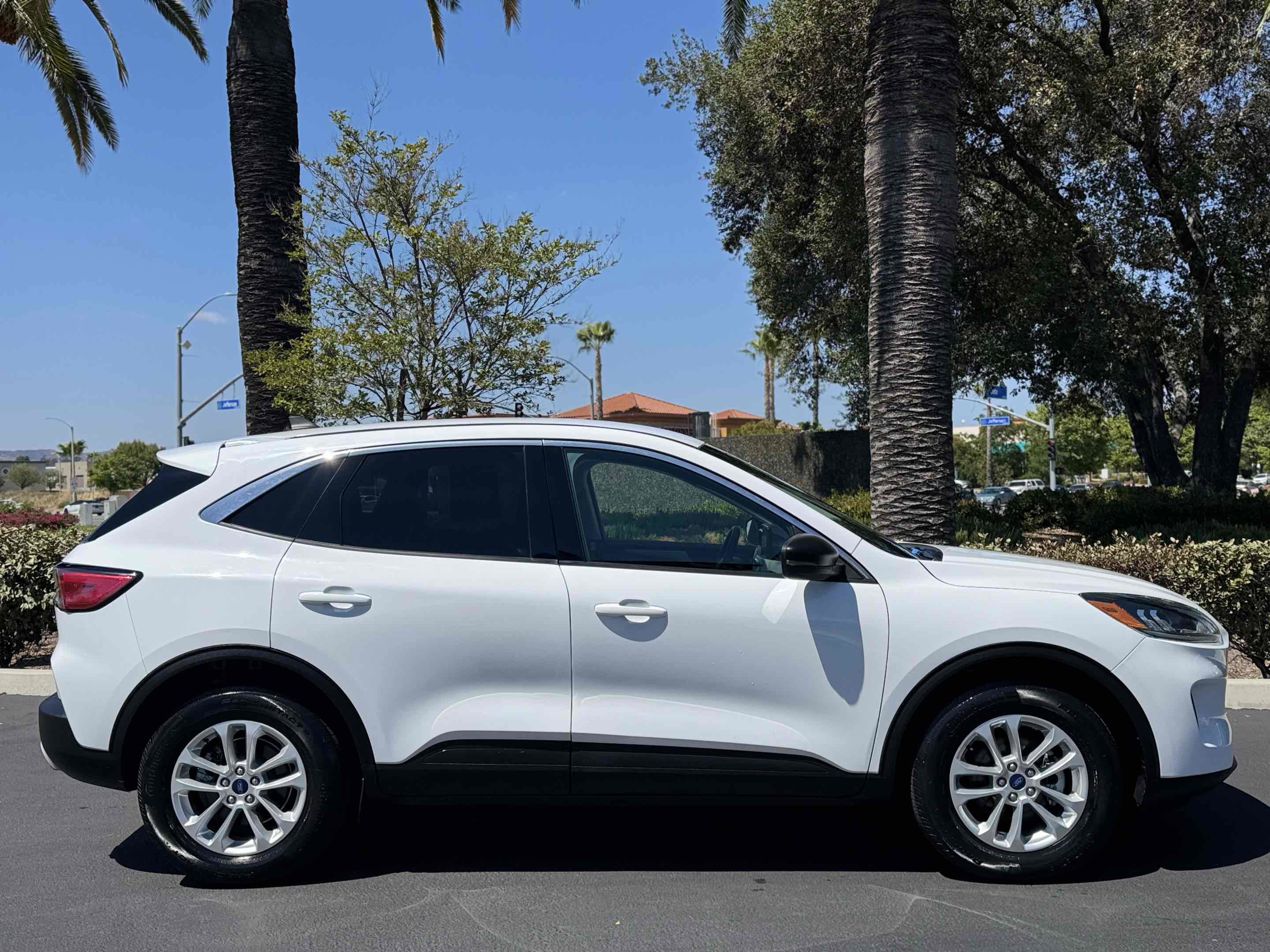 Used 2022 Ford Escape SE AWD/4WD image 14