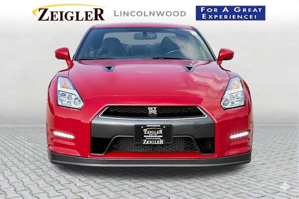 Used 2016 Nissan GT-R Premium AWD/4WD image 8