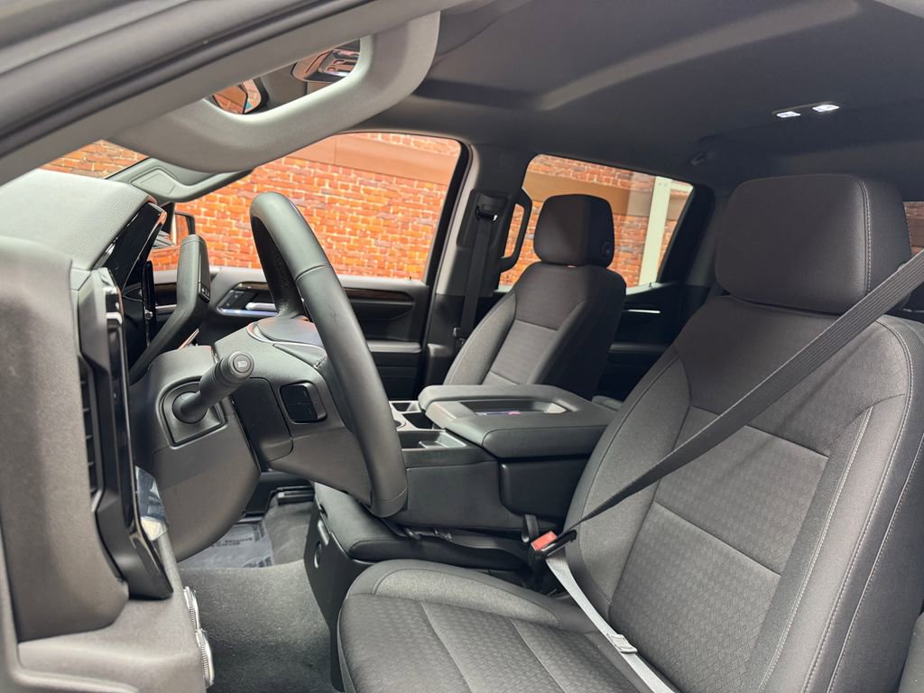 Used 2024 GMC Sierra 1500 Elevation image 23