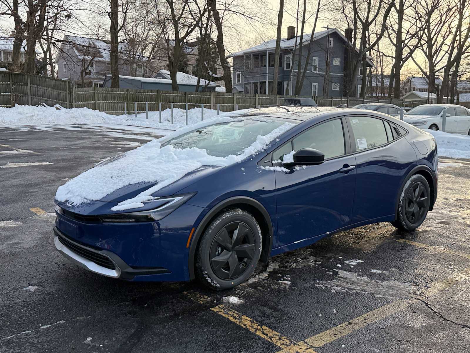 New 2026 Toyota Prius Plug-In Hybrid FWD image 2