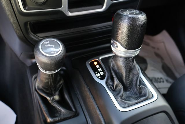 Used 2018 Jeep Wrangler Sport image 13