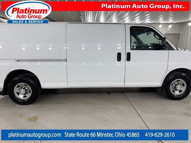 Used 2016 Chevrolet Express 3500 Extended RWD image 6