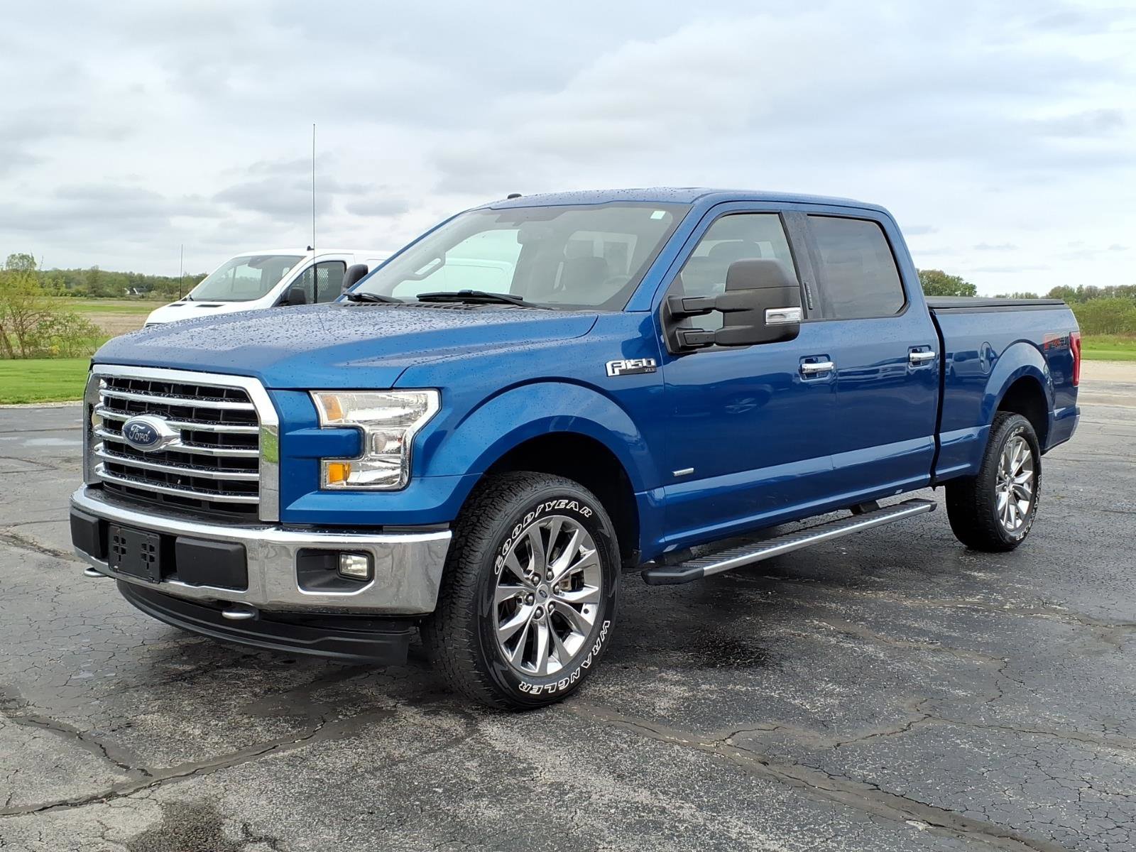 Used 2017 Ford F150 XLT w/ Equipment Group 302A Luxury AWD/4WD image 3