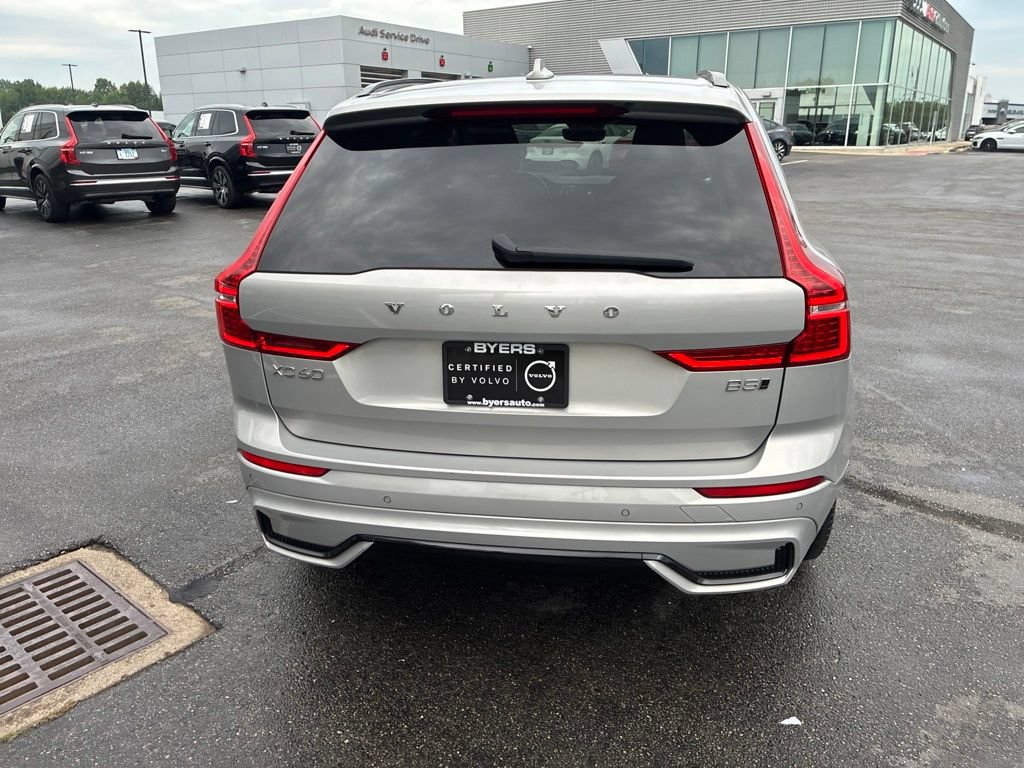 Certified 2024 Volvo XC60 B5 Core w/ Climate Package AWD/4WD image 4