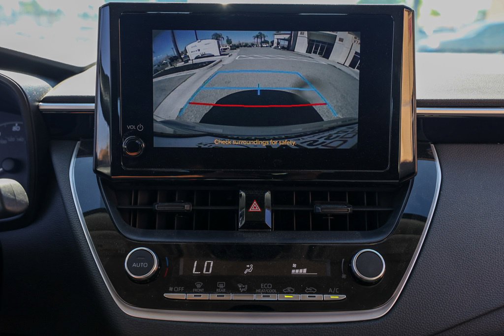 Used 2025 Toyota Corolla LE FWD image 29