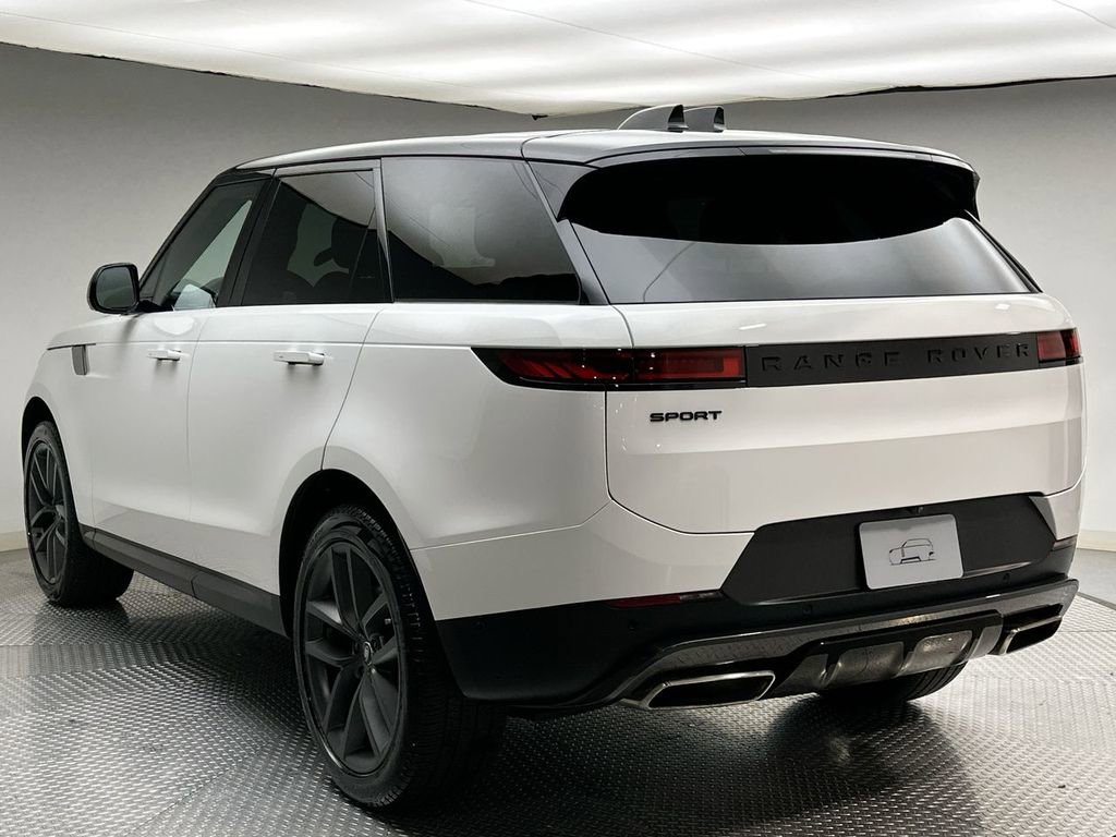 Certified 2024 Land Rover Range Rover Sport SE image 11