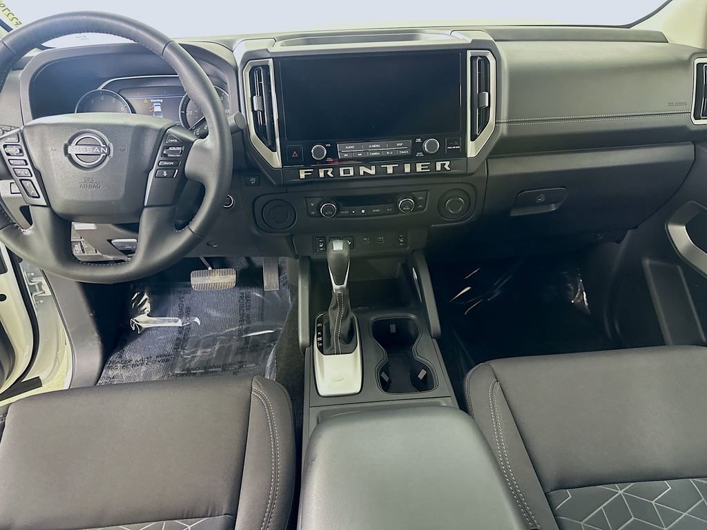 Used 2025 Nissan Frontier SV w/ SV Convenience Package image 18