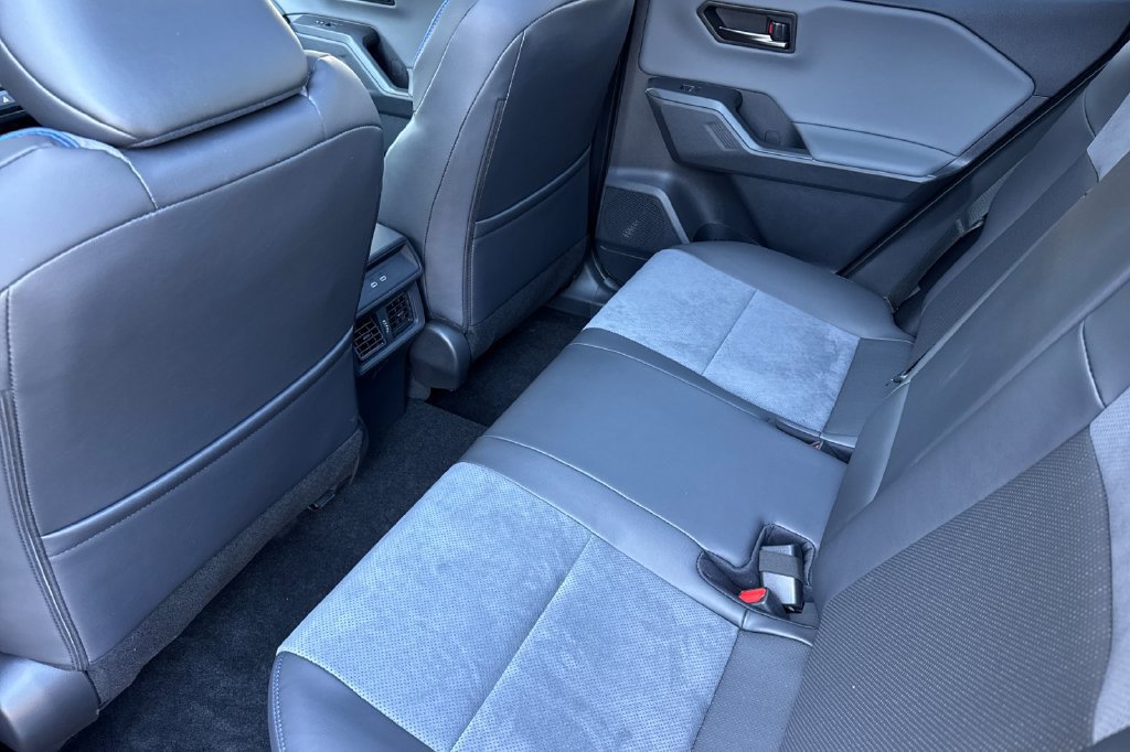 New 2026 Toyota RAV4 XSE w/ Panoramic Sun Roof Package AWD/4WD image 9