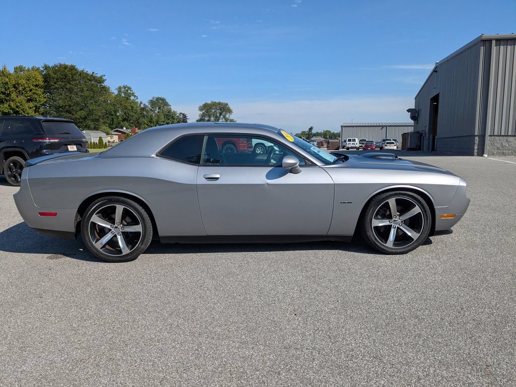 Used 2014 Dodge Challenger R/T RWD image 5