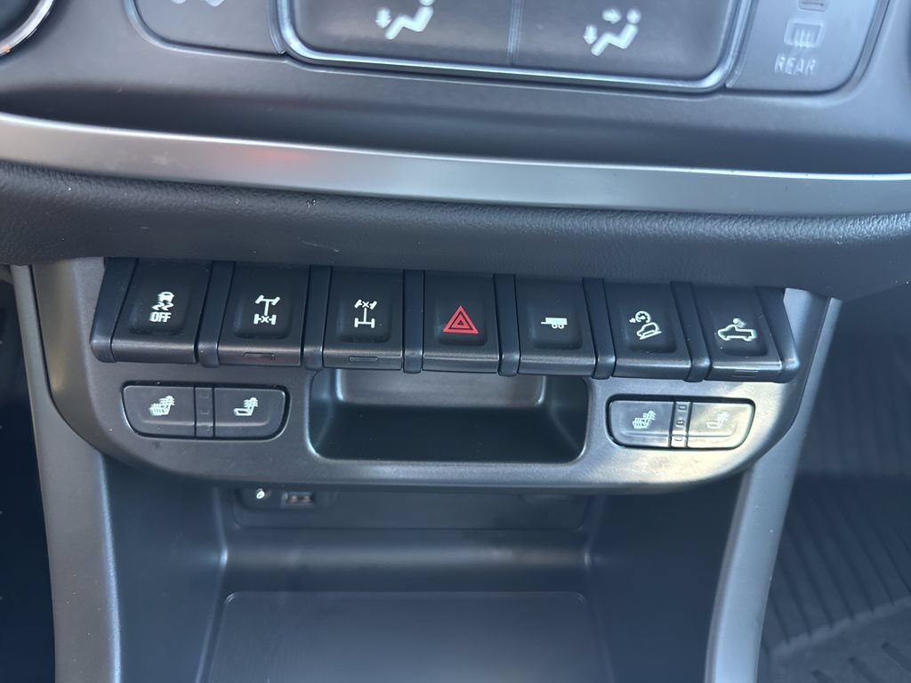 Used 2022 Chevrolet Colorado ZR2 AWD/4WD image 21