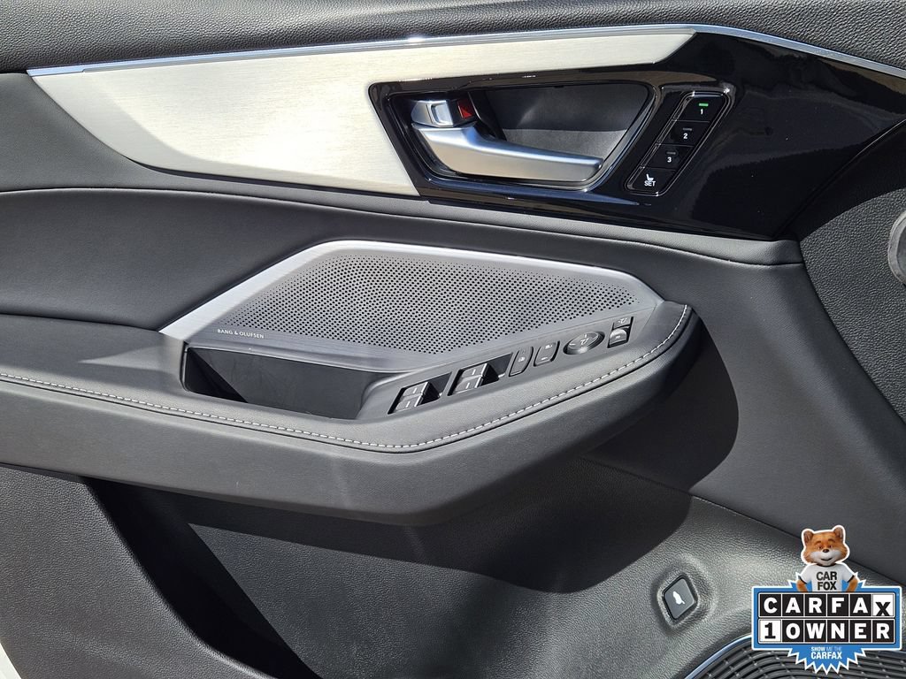 Certified 2026 Acura MDX w/ Technology Package FWD image 23