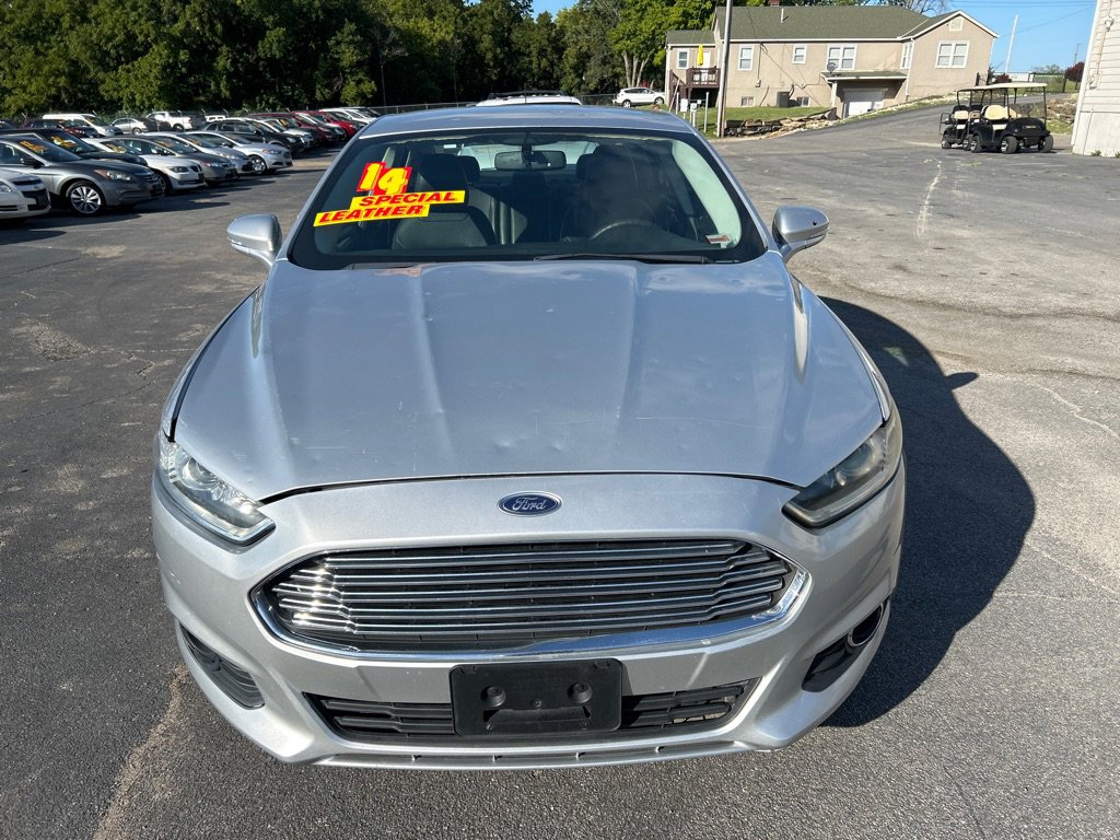 Used 2014 Ford Fusion SE w/ Equipment Group 202A image 3