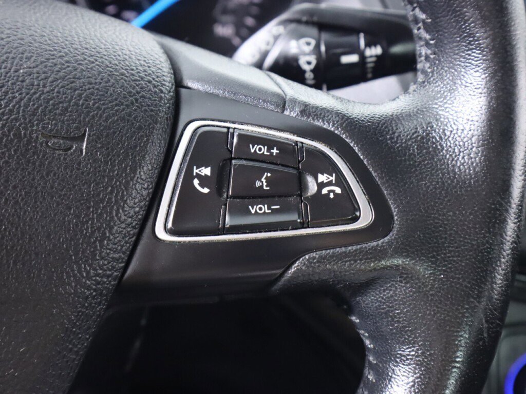 Used 2019 Ford Escape Titanium AWD/4WD image 13