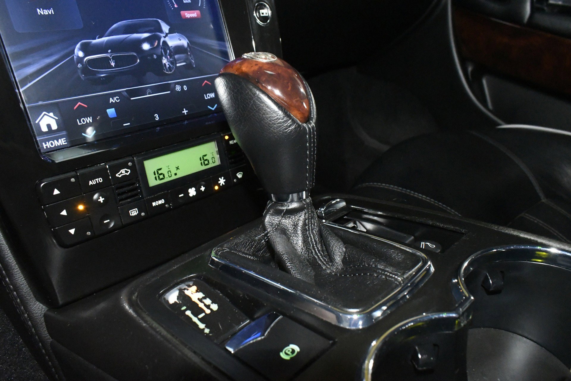 Used 2008 Maserati Quattroporte image 37