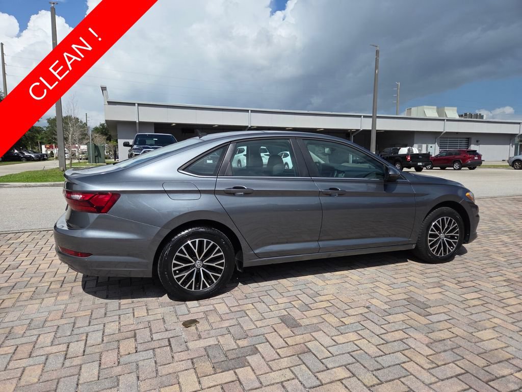 Used 2021 Volkswagen Jetta SE FWD image 11