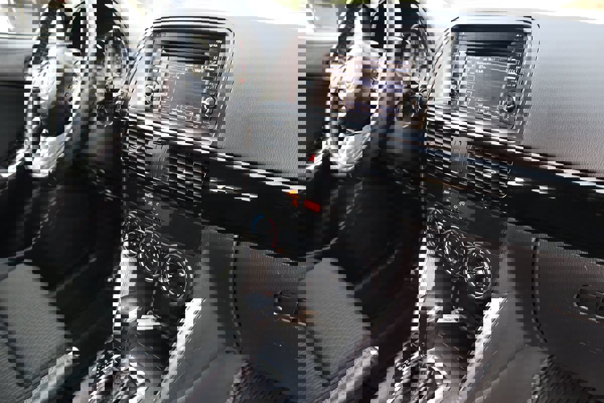 Used 2015 MAZDA CX-5 Touring image 18