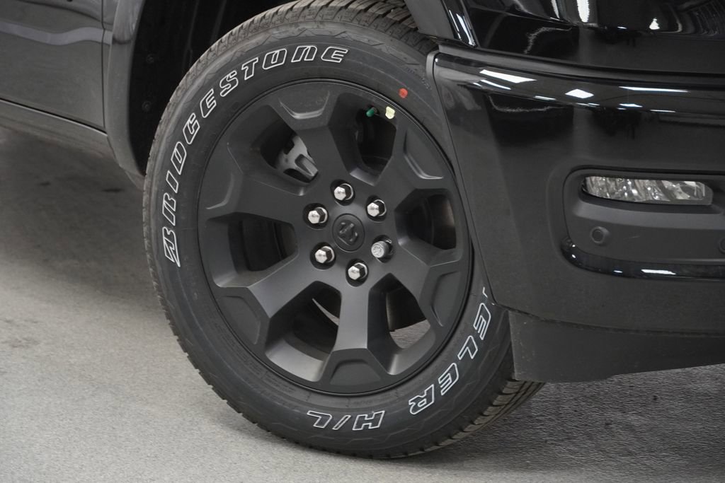 New 2026 RAM 1500 Big Horn w/ Night Edition AWD/4WD image 3