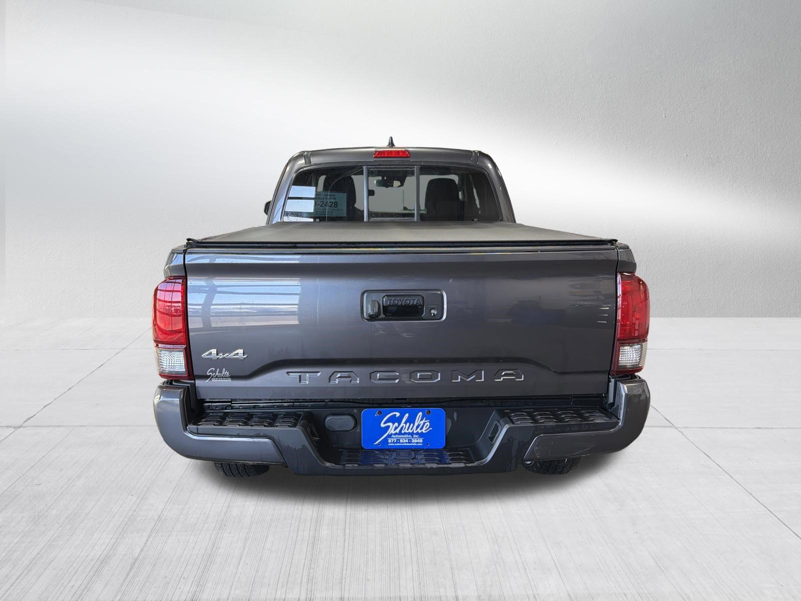 Used 2022 Toyota Tacoma SR w/ SR Convenience Package image 7