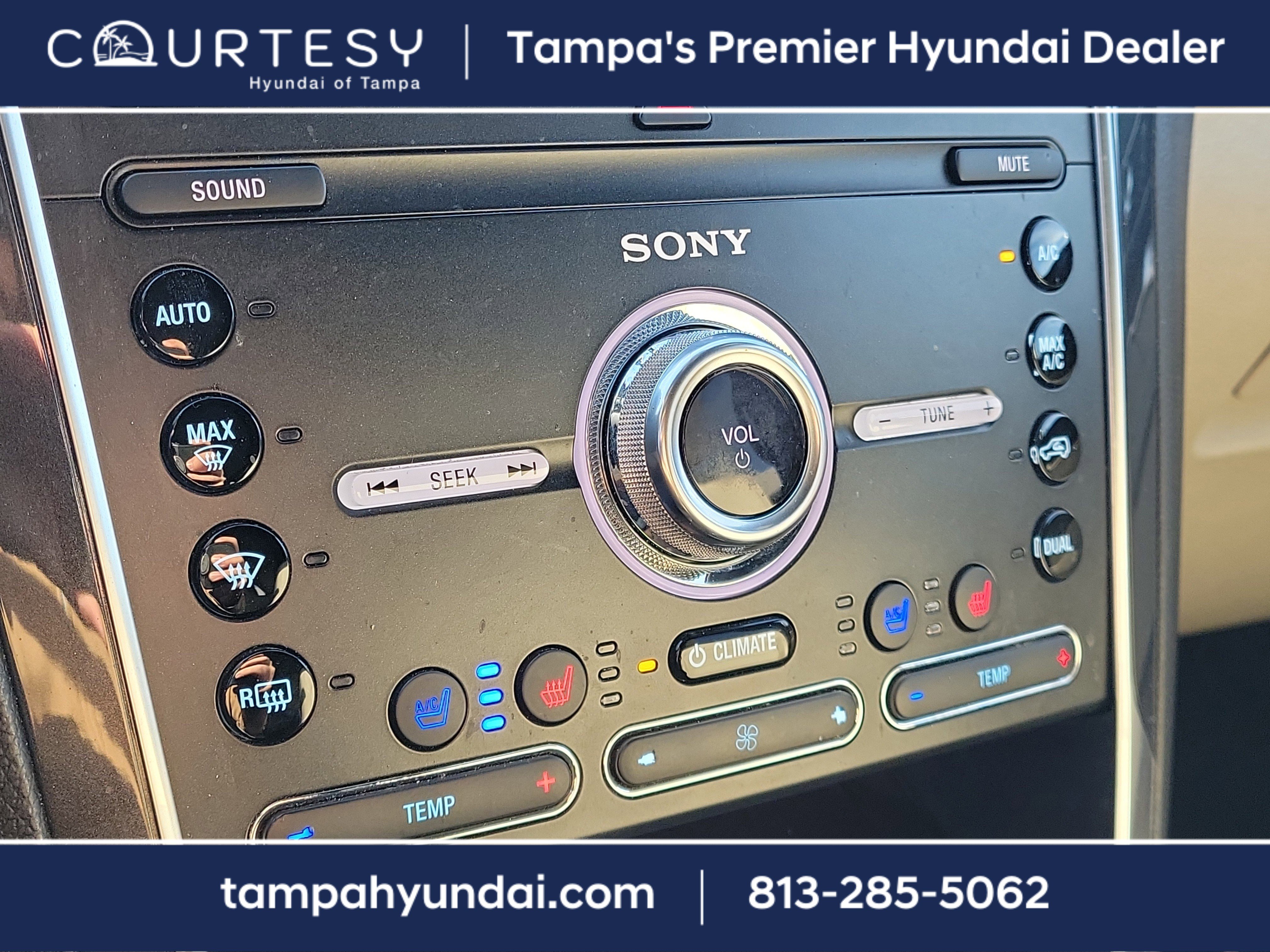 Used 2019 Ford Explorer Limited w/ Class III Trailer Tow Package image 31