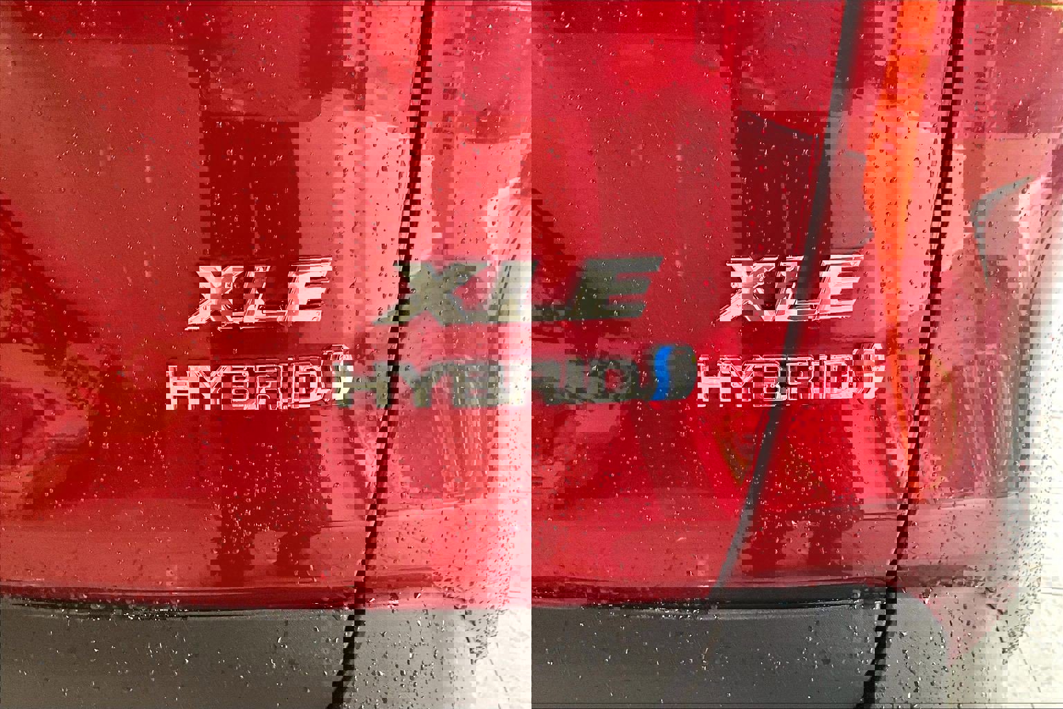 Used 2023 Toyota RAV4 XLE image 8