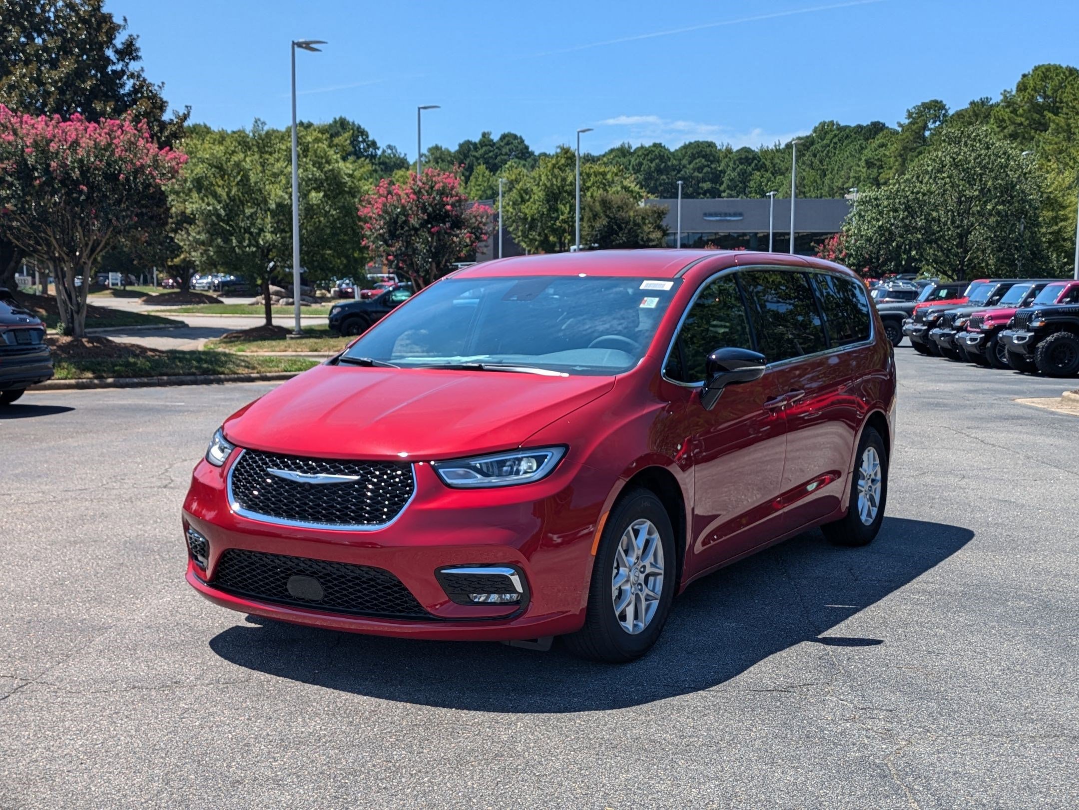 New 2026 Chrysler Pacifica Select