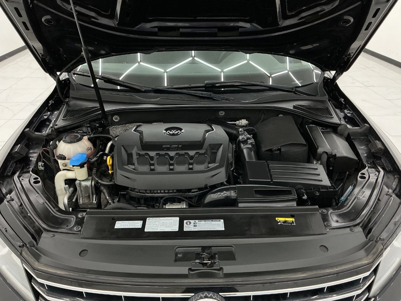 Used 2018 Volkswagen Passat 2.0T S w/ Driver Assistance Package FWD image 42