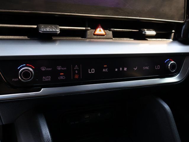 Used 2023 Kia Sportage EX FWD image 29