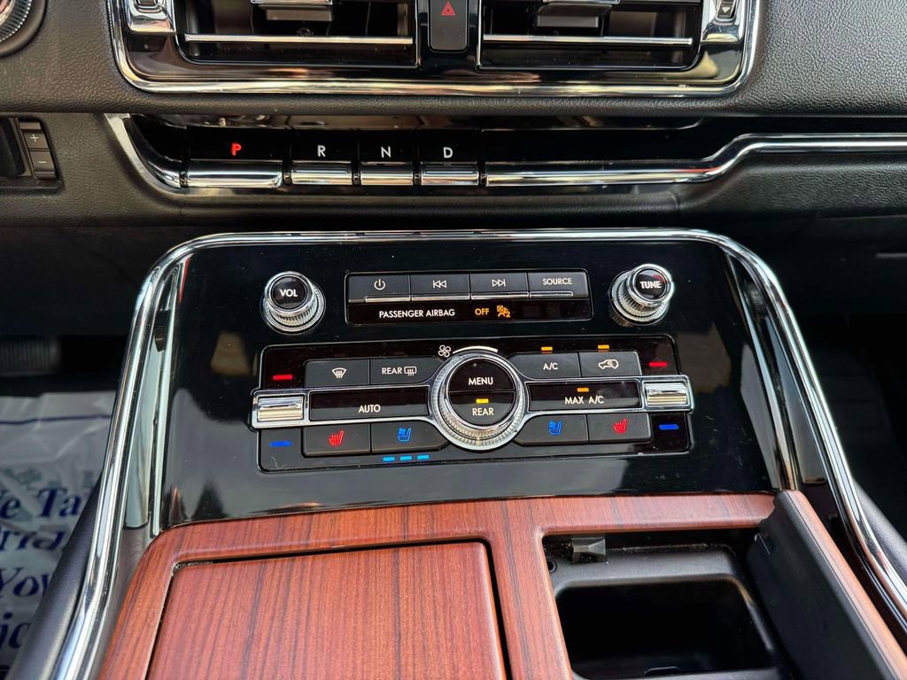 Used 2020 Lincoln Navigator Reserve w/ Equipment Group 208A Reserve AWD/4WD image 31