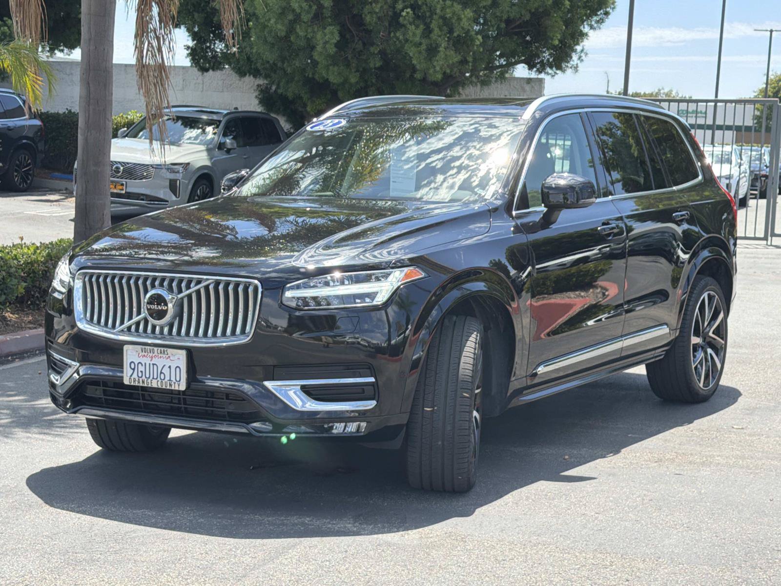 Certified 2023 Volvo XC90 B6 Plus w/ Protection Package Premier AWD/4WD image 3