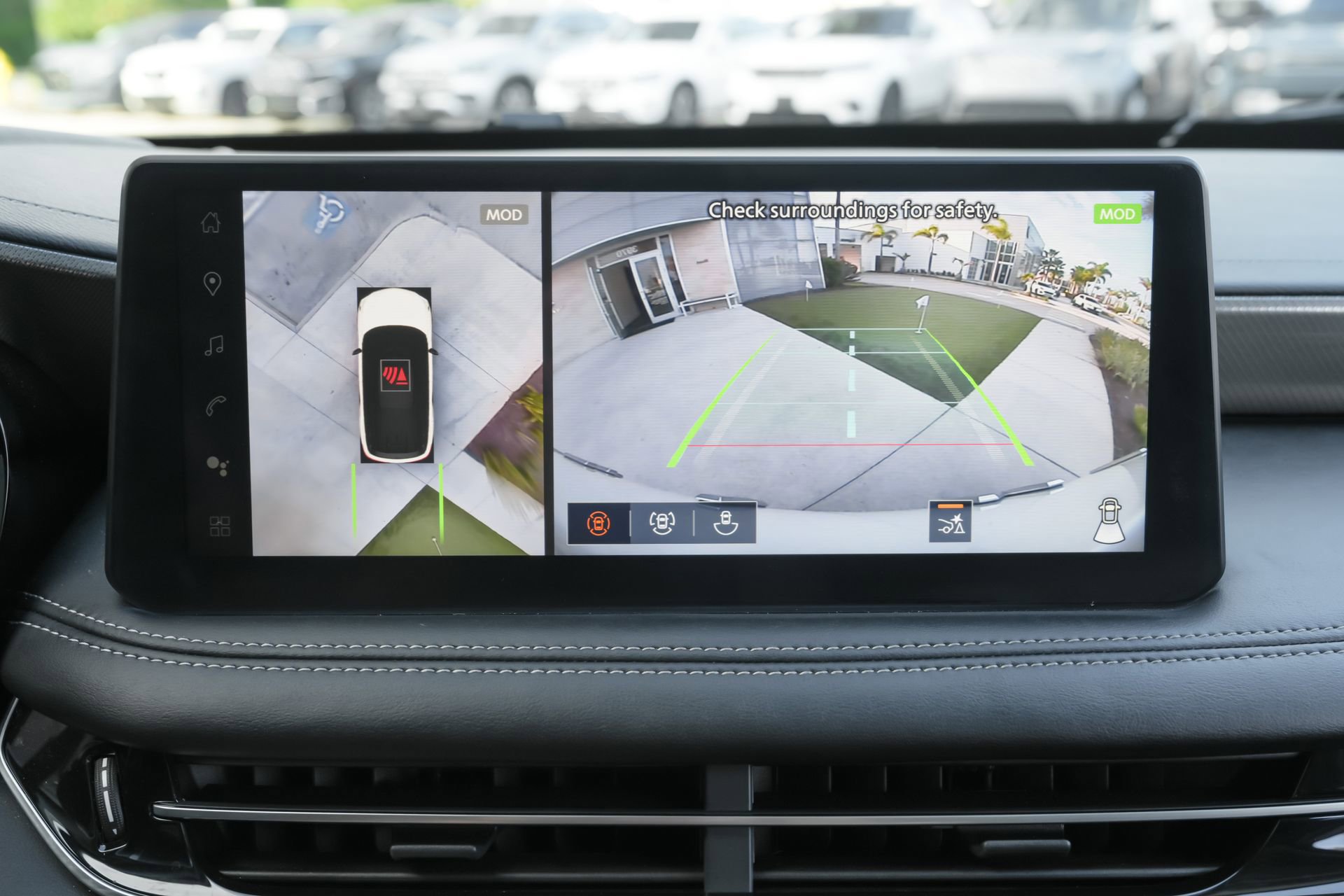 Used 2026 INFINITI QX60 Luxe w/ Cargo Package image 14