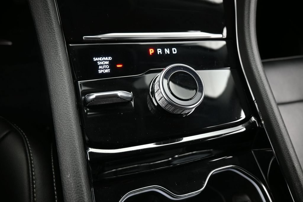 Used 2023 Jeep Grand Cherokee L Limited AWD/4WD image 29