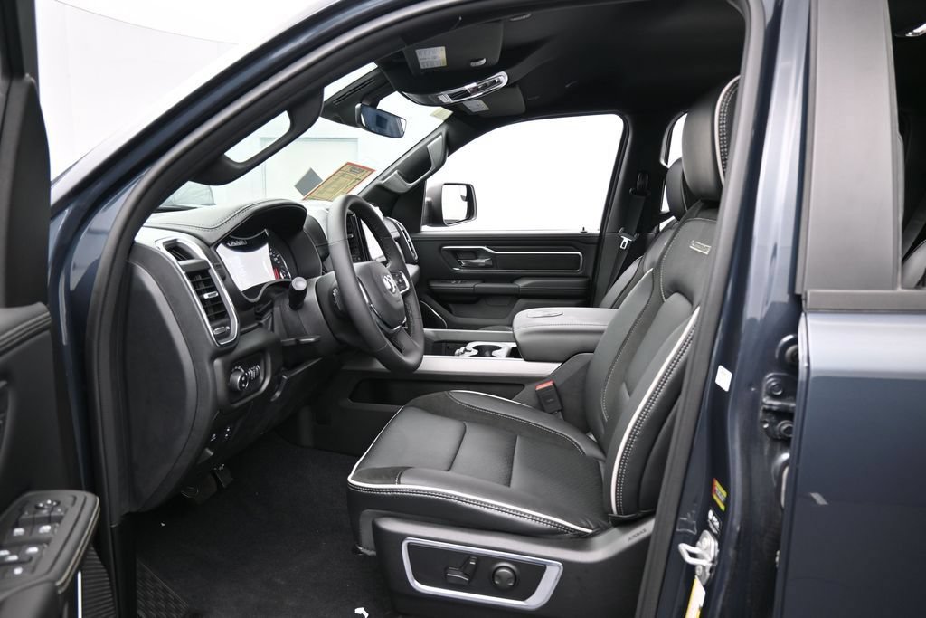 Used 2026 RAM 1500 Laramie AWD/4WD image 11