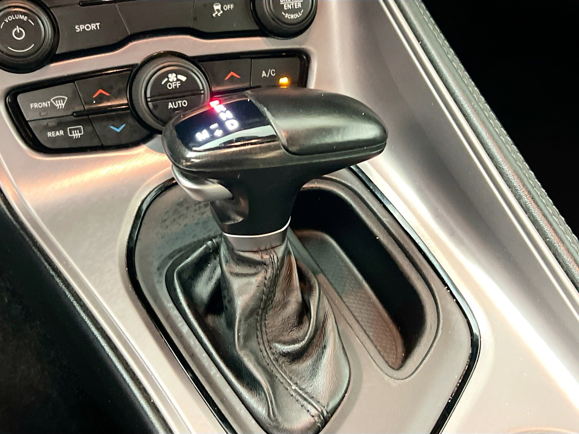 Used 2023 Dodge Challenger SXT w/ Blacktop Package image 25