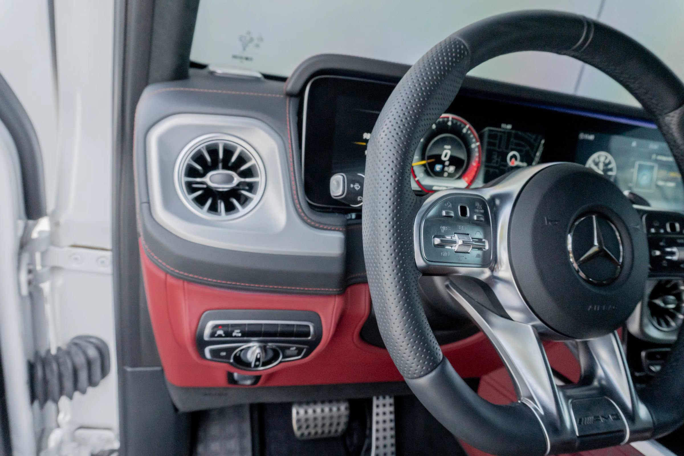 Used 2024 Mercedes-Benz G 63 AMG 4MATIC image 64