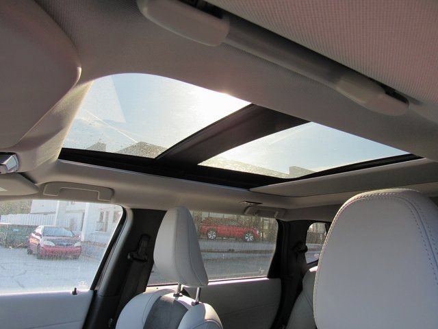 New 2026 Mitsubishi Outlander SE FWD image 13