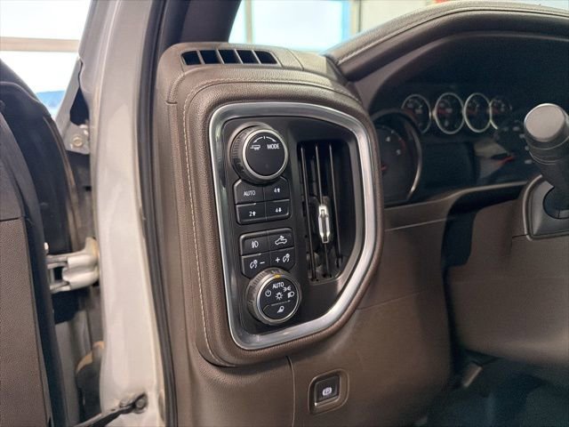 Used 2022 Chevrolet Silverado 2500 LTZ w/ Gooseneck/5TH Wheel Package image 21