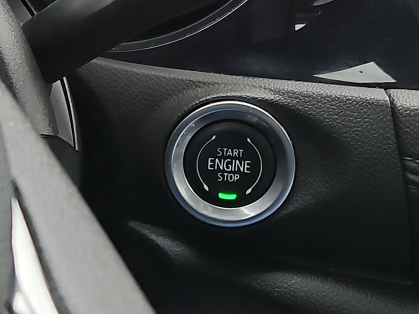 Certified 2021 Buick Encore GX Select w/ Advanced Technology Package image 23