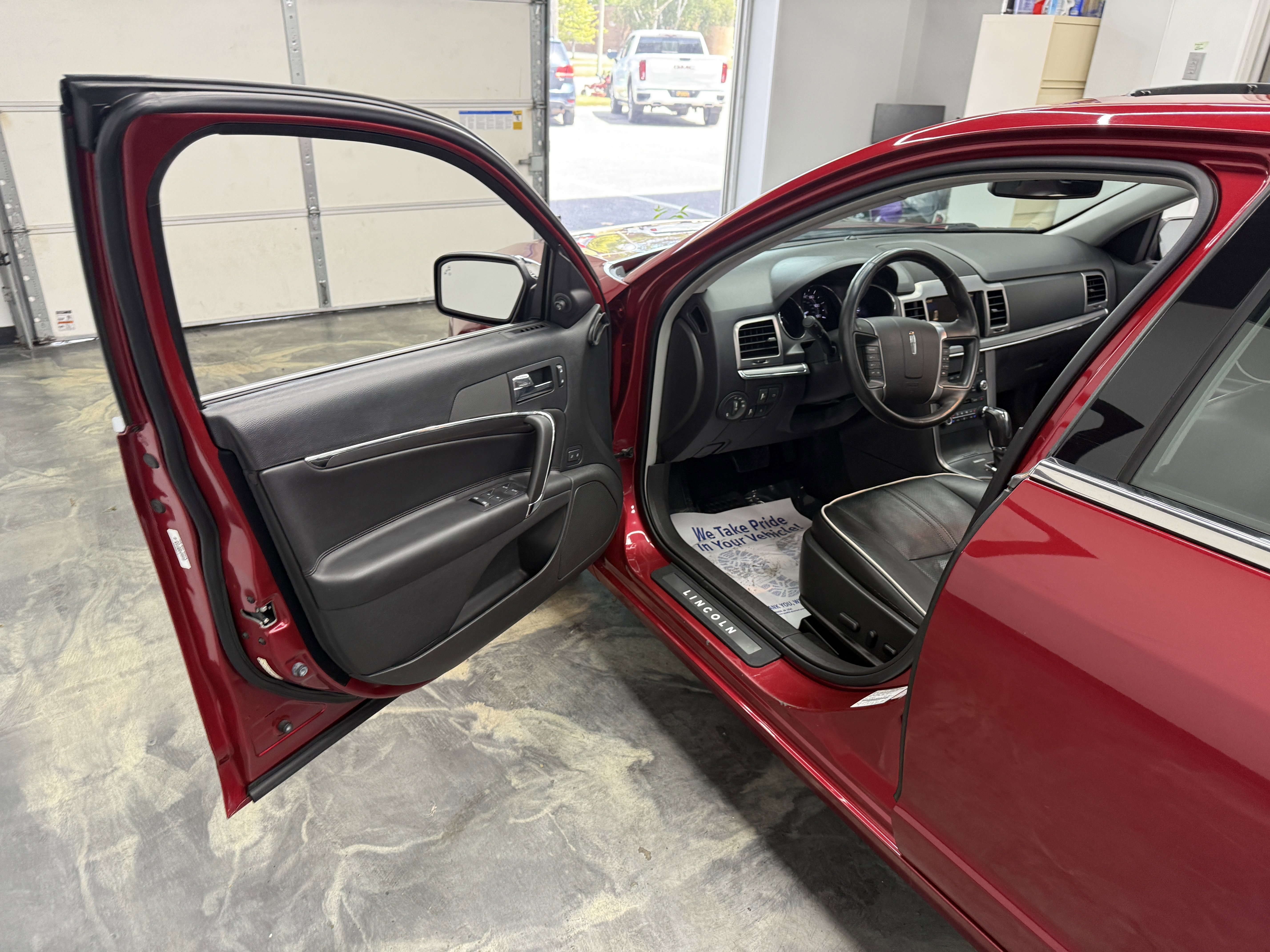 Used 2012 Lincoln MKZ AWD image 9