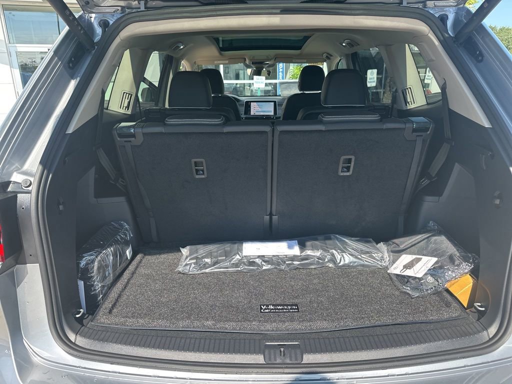 New 2026 Volkswagen Atlas SEL Premium R-Line image 25