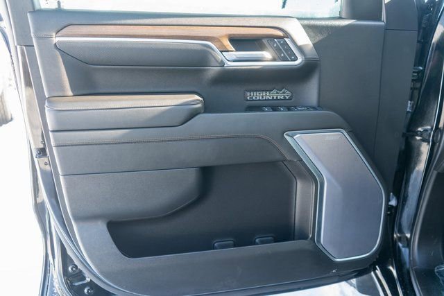 Used 2022 Chevrolet Silverado 1500 High Country w/ High Country Premium Package image 21