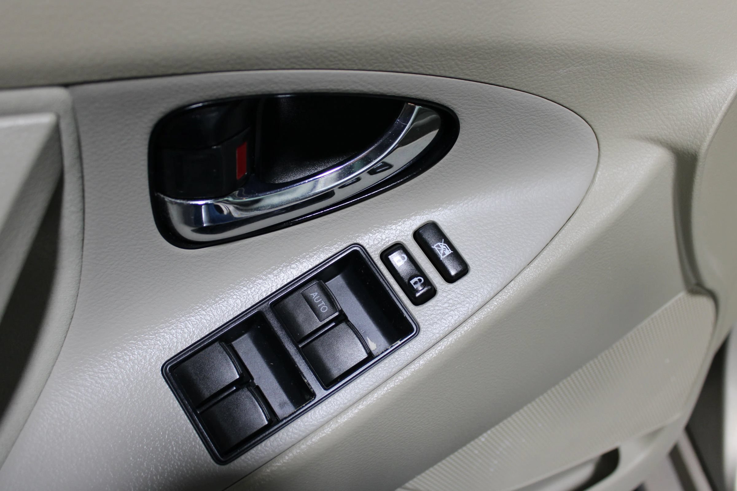 Used 2009 Toyota Camry LE FWD image 9